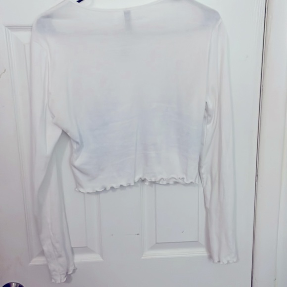 NWOT. Yin and Yang white long sleeve - Picture 2 of 3